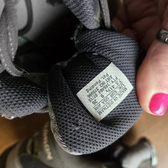 Salomon Gore-Tex Hiking Shoes Contagrip Trail Sneakers Gray Men’s 9 Waterproof - Picture 5 of 5